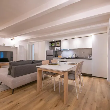 Borsarihouse Wifi & Smarttv Appartement Verona Buitenkant foto